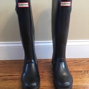 Black matte Hunter rain boots size 7